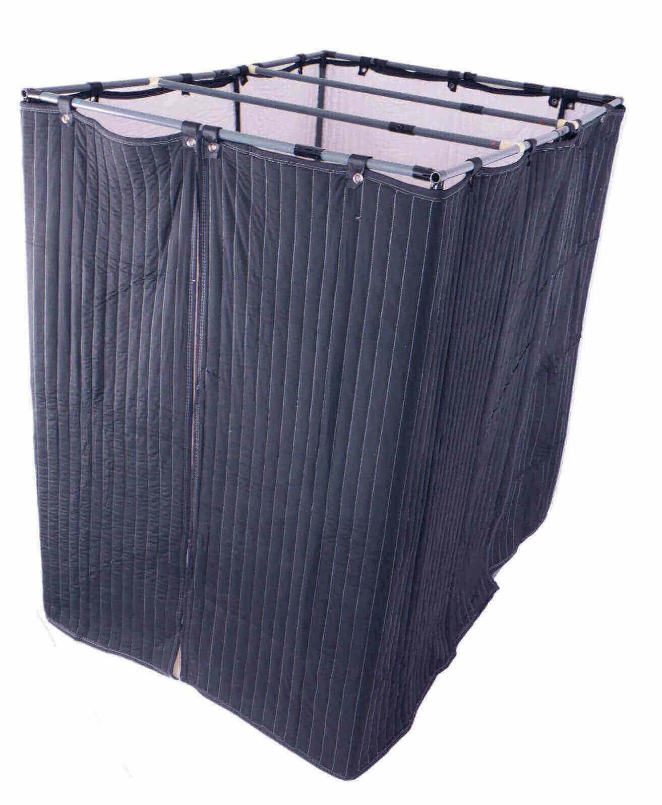 booth-without-roof-555